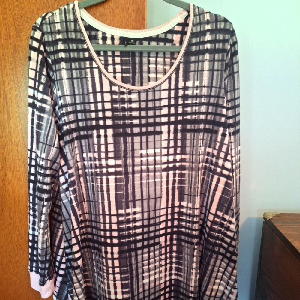 Kensie Plaid Women's Night Gown - Black and Pink Size XL